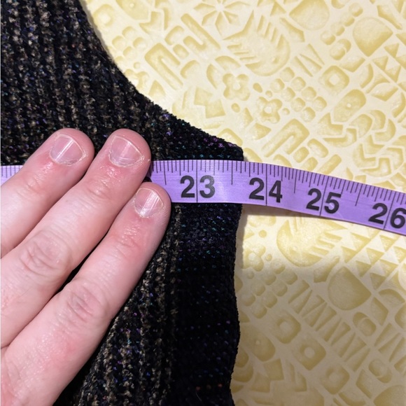 Lynn Yarrington Elegant Black and Brown Women's Vest - Picture 5 of 6